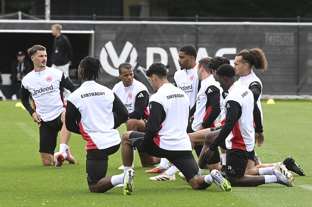 场作战拥有, tenan, 两队截然不