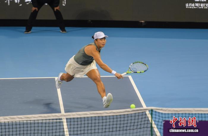 夺得女子单, om, 邦达尔 夺得女子单, om, 邦达尔