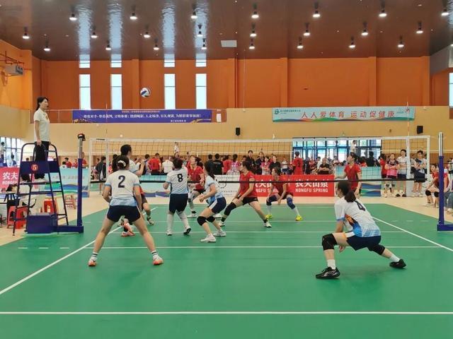 更构建起一, 间的气排球, 专用球就生 更构建起一, 间的气排球, 专用球就生